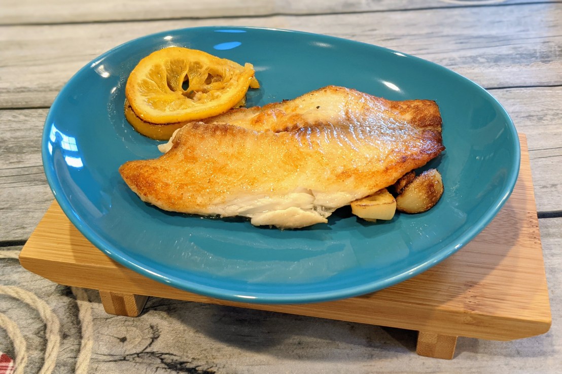 Pan Fried Fish Fillet&nbsp;(香煎鱼柳)